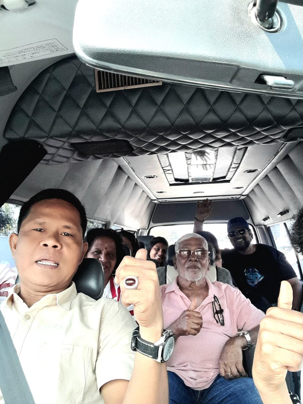Guest Batam Travel Holiday