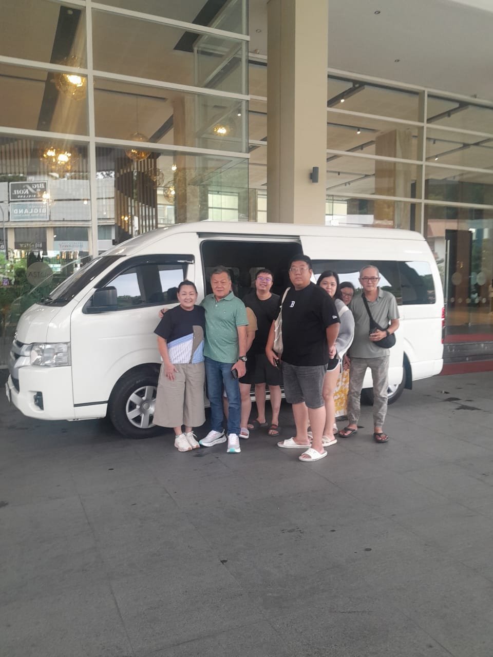 Guest Batam Travel Holiday
